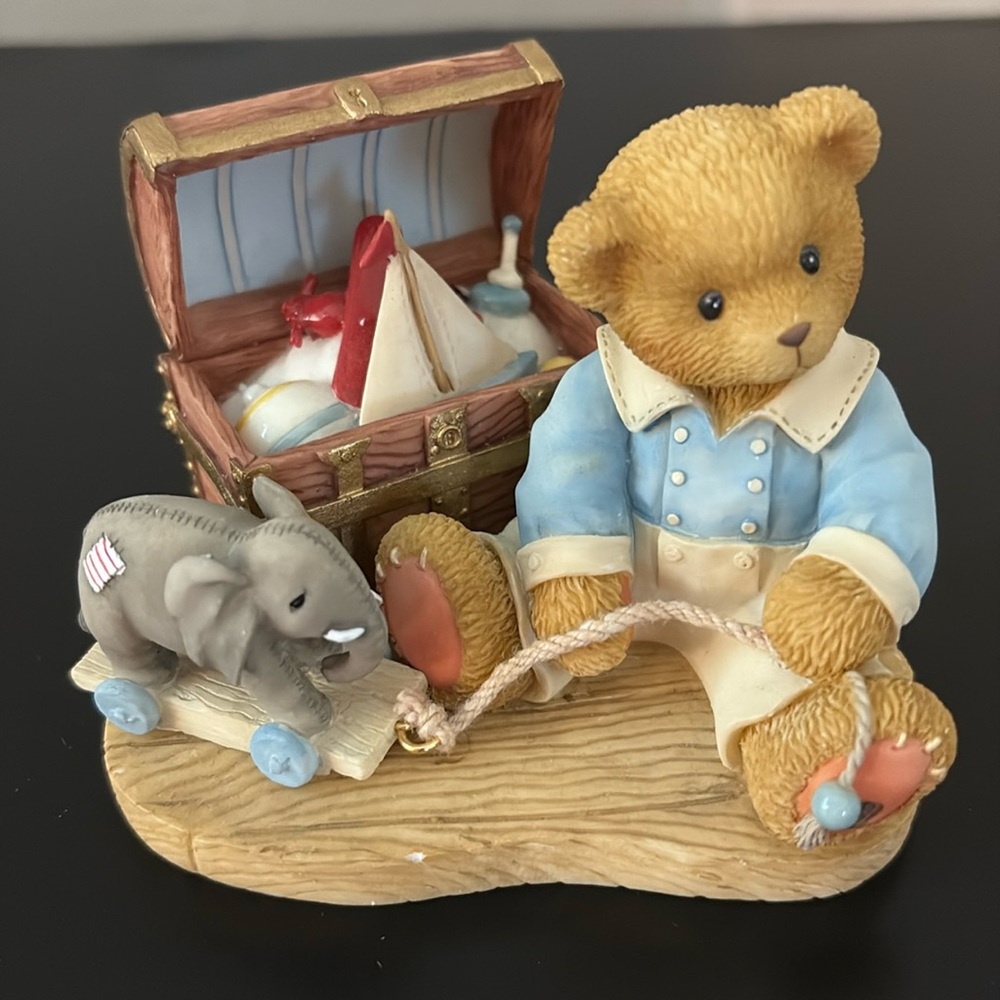 Cherished Teddies, Wilfred, “A Lifetime of Friendship, A Trunk Full of Memories”